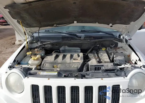 2010 Jeep Compass Sport/North z USA, uszkodzony, nr VIN 1J4NF4FB0AD551280